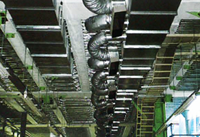 吹き出しボックスに消音フレキシブルダクトの貼り付け